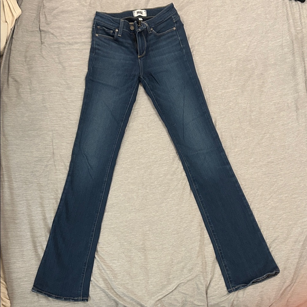 Paige Manhattan Bootcut jeans